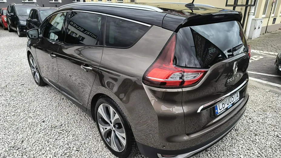 RENAULT Grand Scenic -