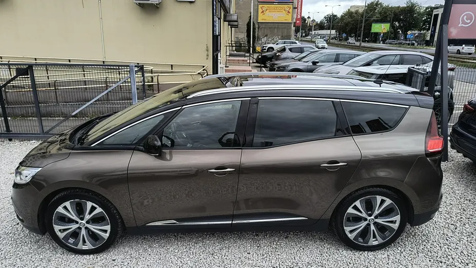 RENAULT Grand Scenic -