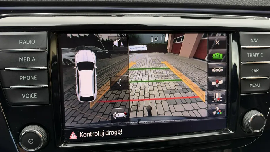 SKODA Superb -