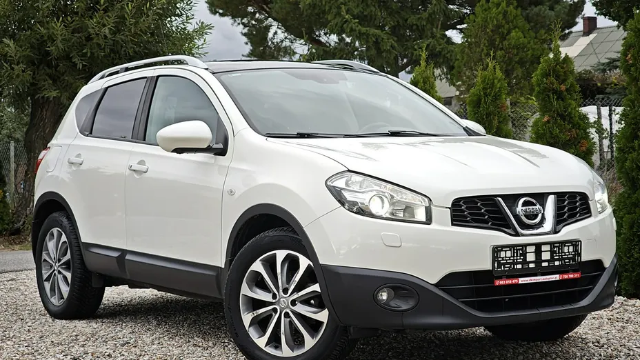NISSAN Qashqai -