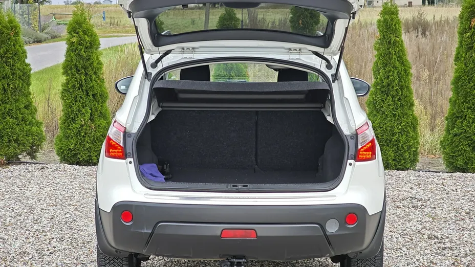 NISSAN Qashqai -