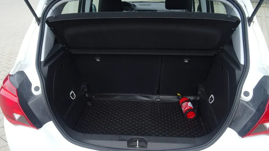 OPEL Corsa -