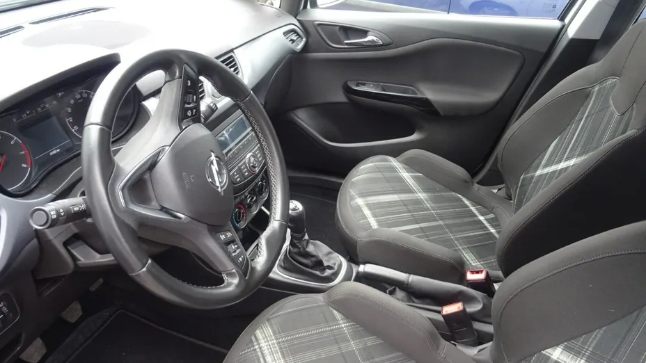 OPEL Corsa -