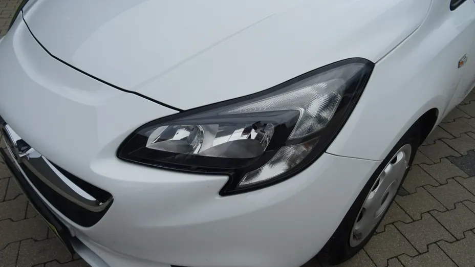OPEL Corsa -
