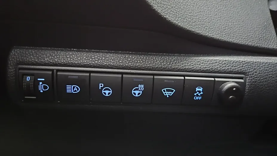 TOYOTA Corolla -