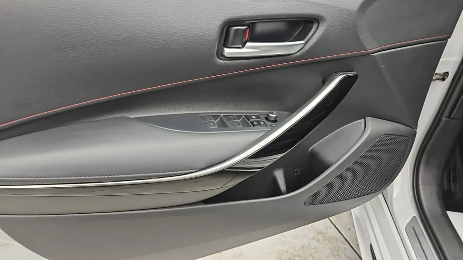 TOYOTA Corolla -