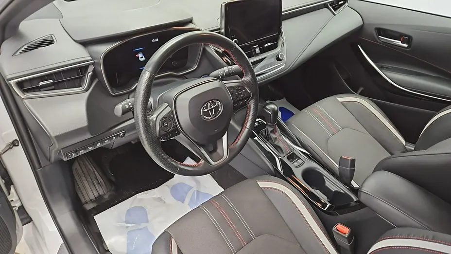 TOYOTA Corolla -