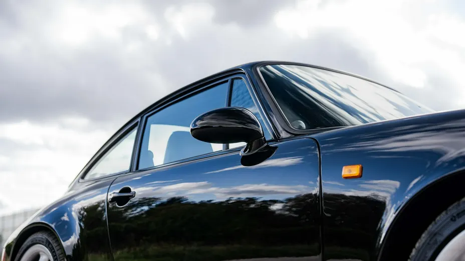 PORSCHE 911 -