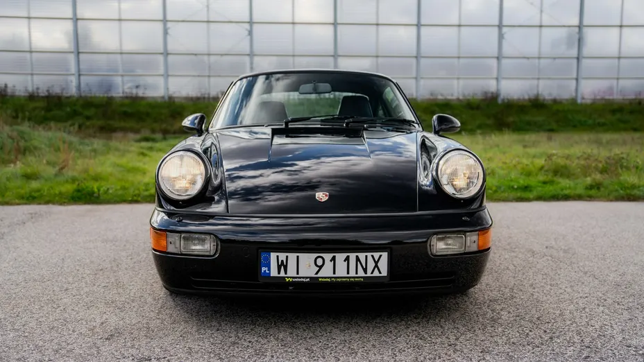 PORSCHE 911 -