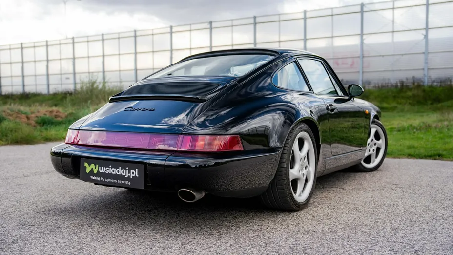 PORSCHE 911 -