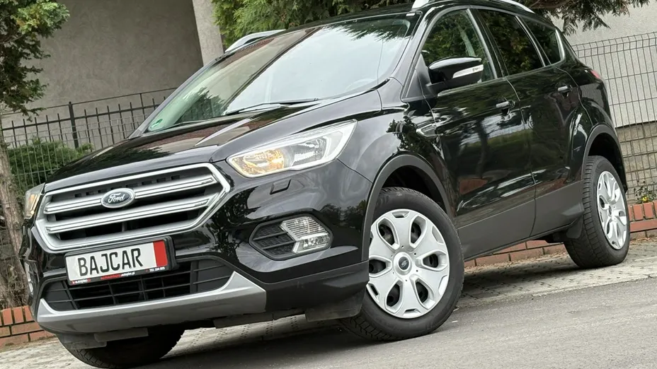 FORD Kuga -