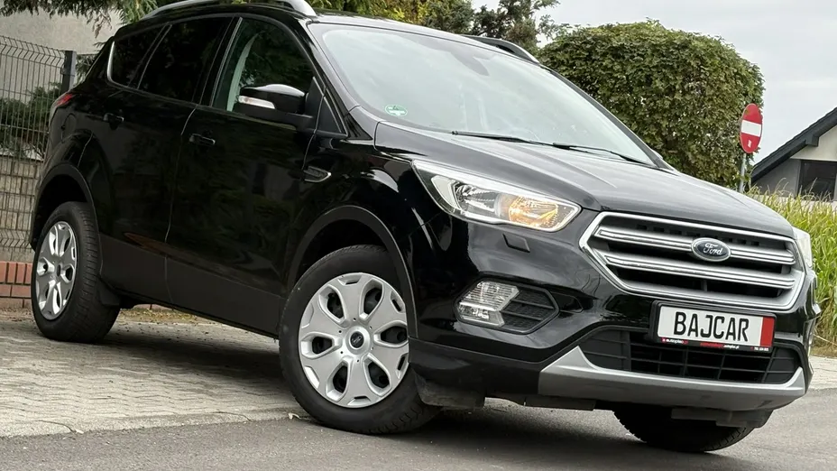 FORD Kuga -