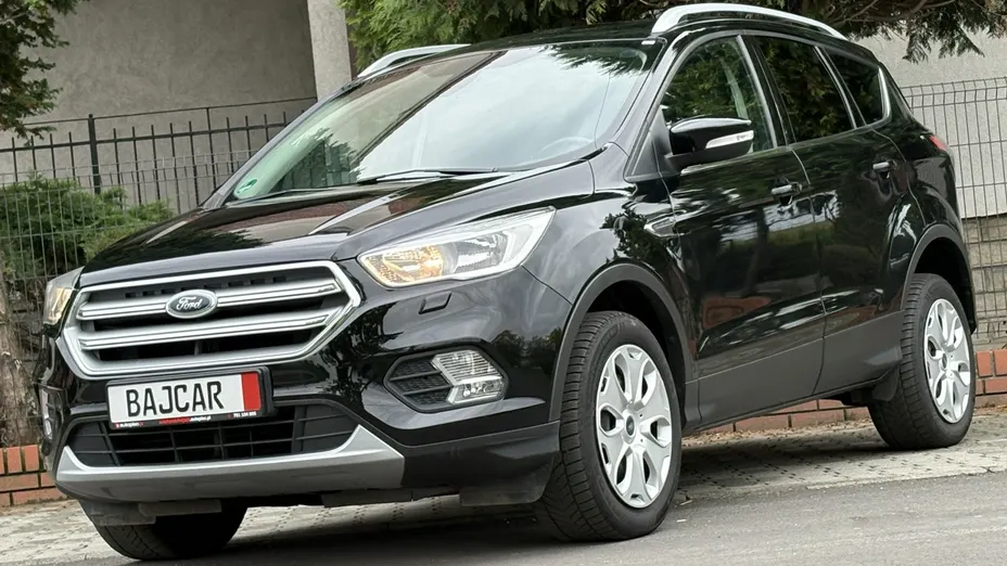 FORD Kuga -