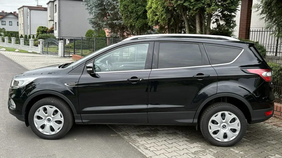 FORD Kuga -