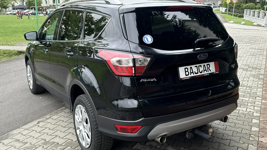 FORD Kuga -