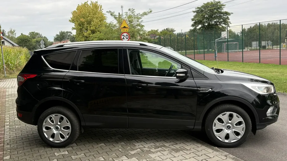 FORD Kuga -