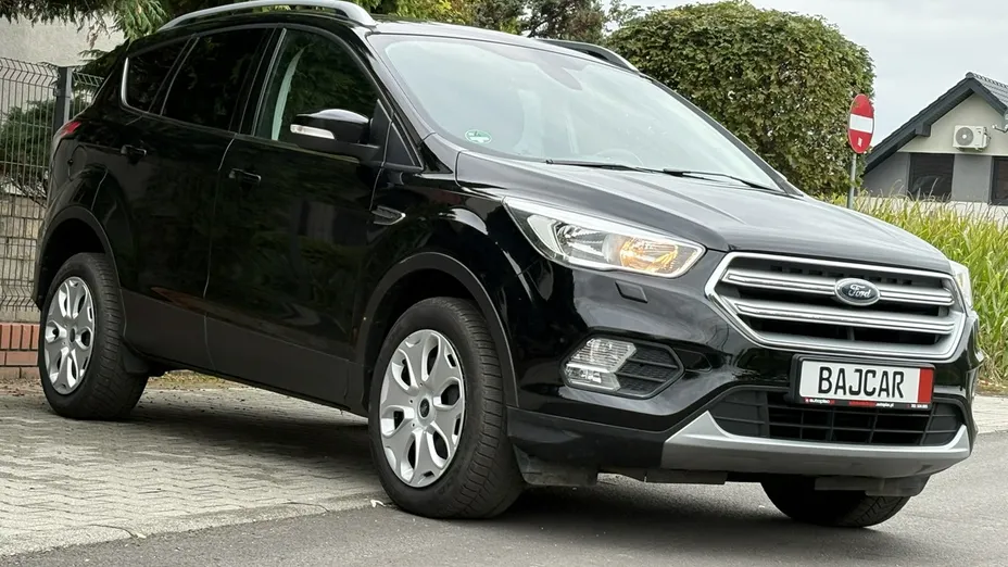 FORD Kuga -