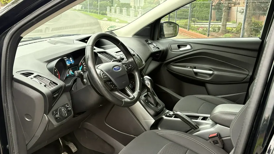 FORD Kuga -