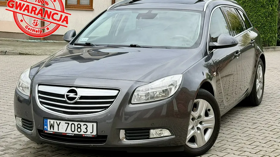 OPEL Insignia -