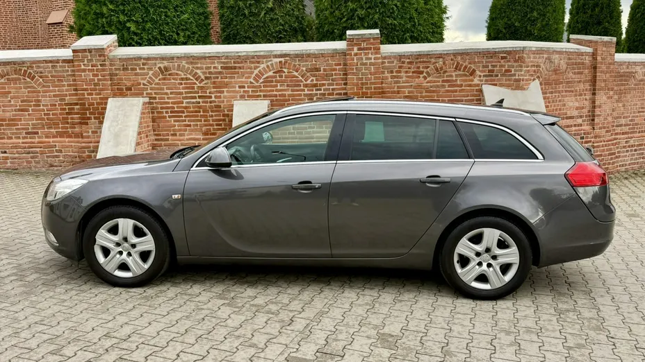 OPEL Insignia -