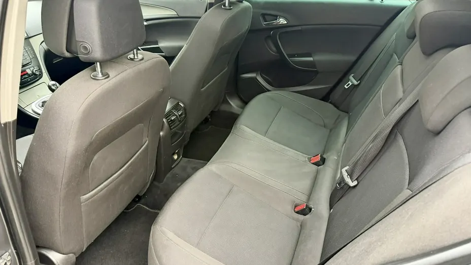 OPEL Insignia -