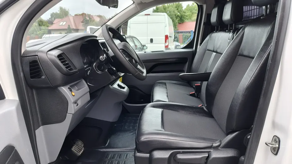 PEUGEOT Expert -