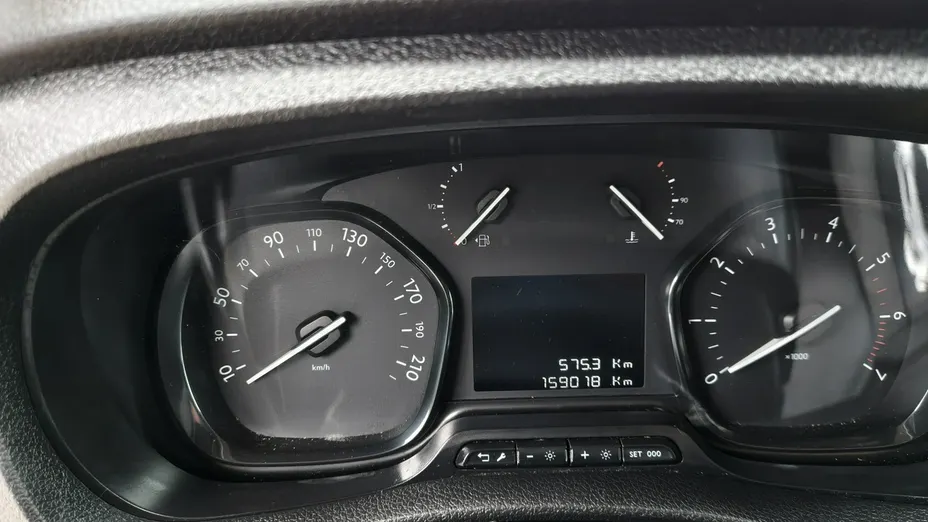 PEUGEOT Expert -