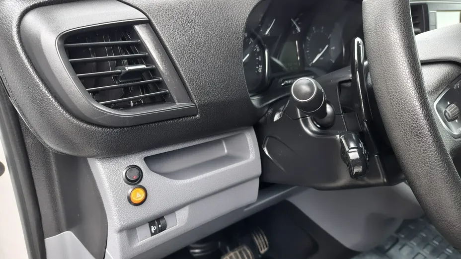 PEUGEOT Expert -