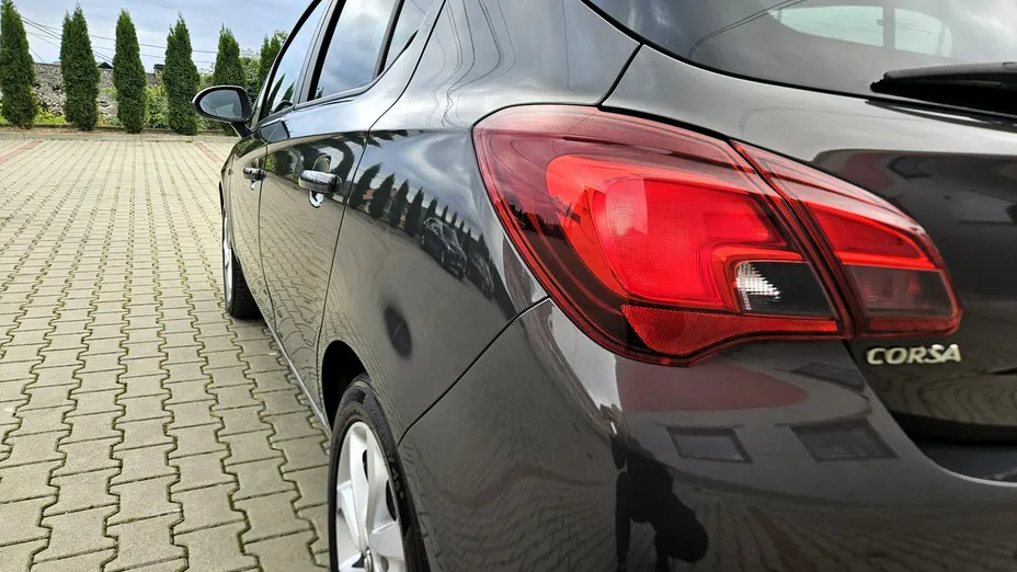 OPEL Corsa -