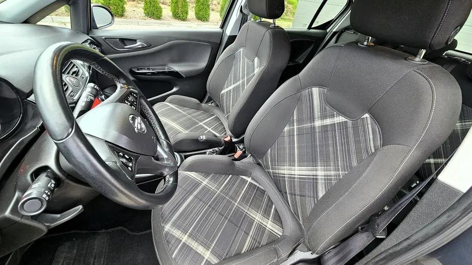 OPEL Corsa -