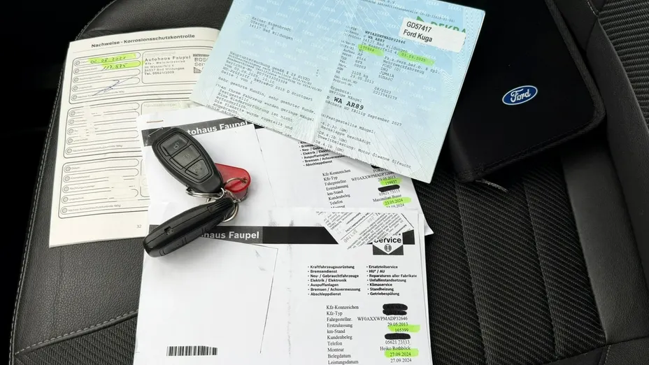 FORD Kuga -