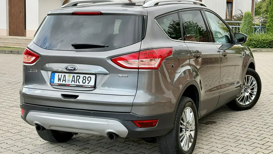 FORD Kuga -