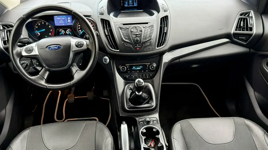 FORD Kuga -