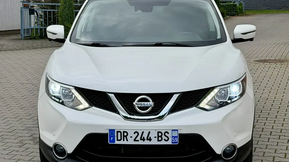 NISSAN Qashqai -