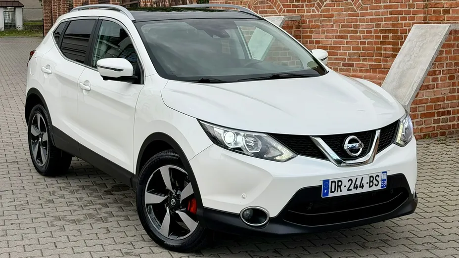 NISSAN Qashqai -