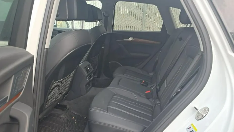 AUDI Q3 -