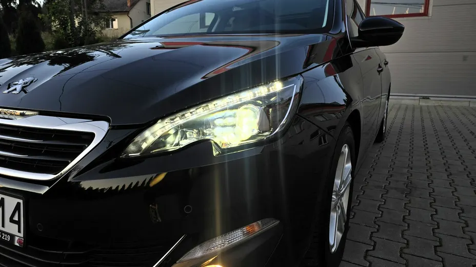 RENAULT Megane -