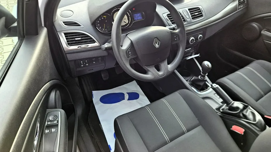 RENAULT Megane -