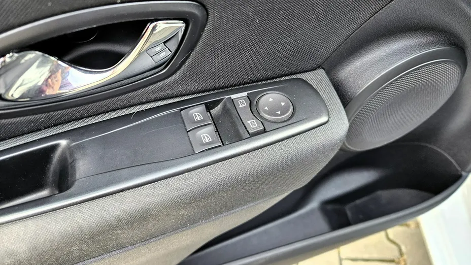 RENAULT Megane -