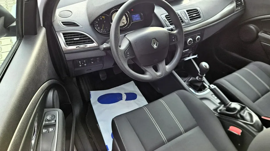 RENAULT Megane -