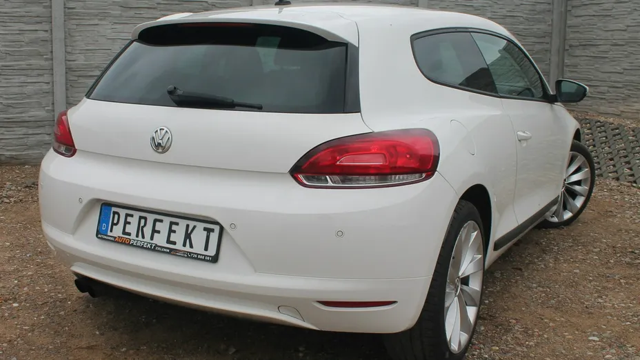 VOLKSWAGEN Scirocco -