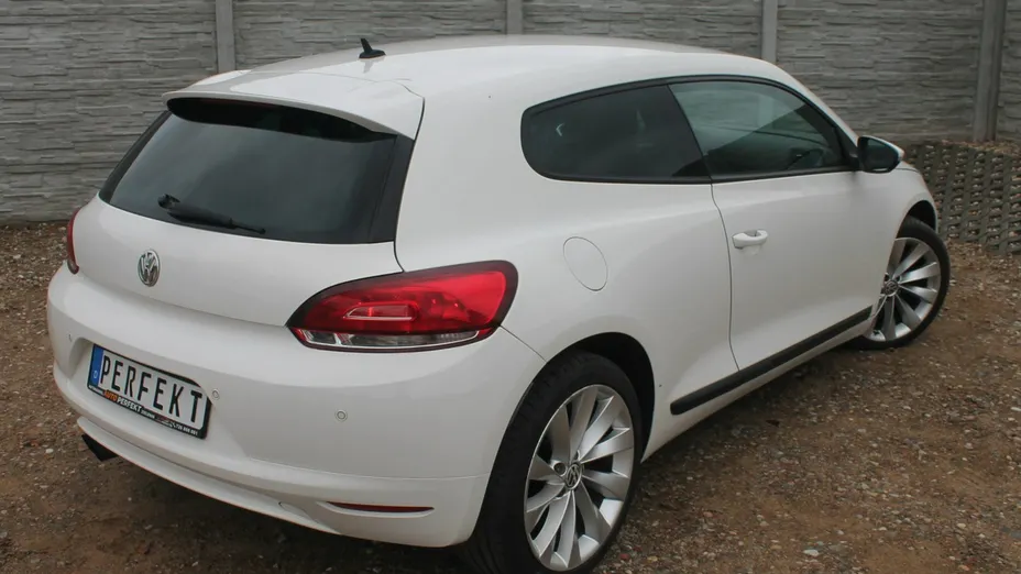 VOLKSWAGEN Scirocco -