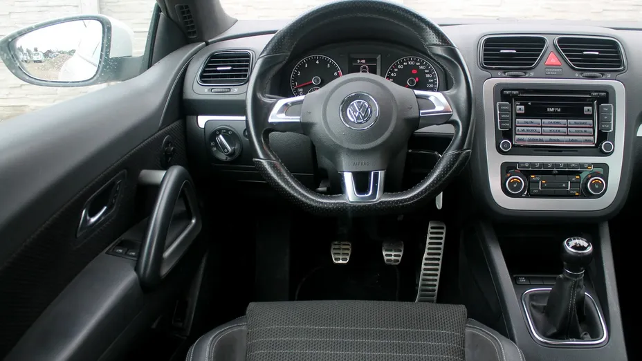 VOLKSWAGEN Scirocco -