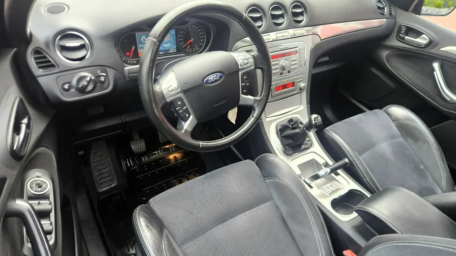 FORD S-MAX -