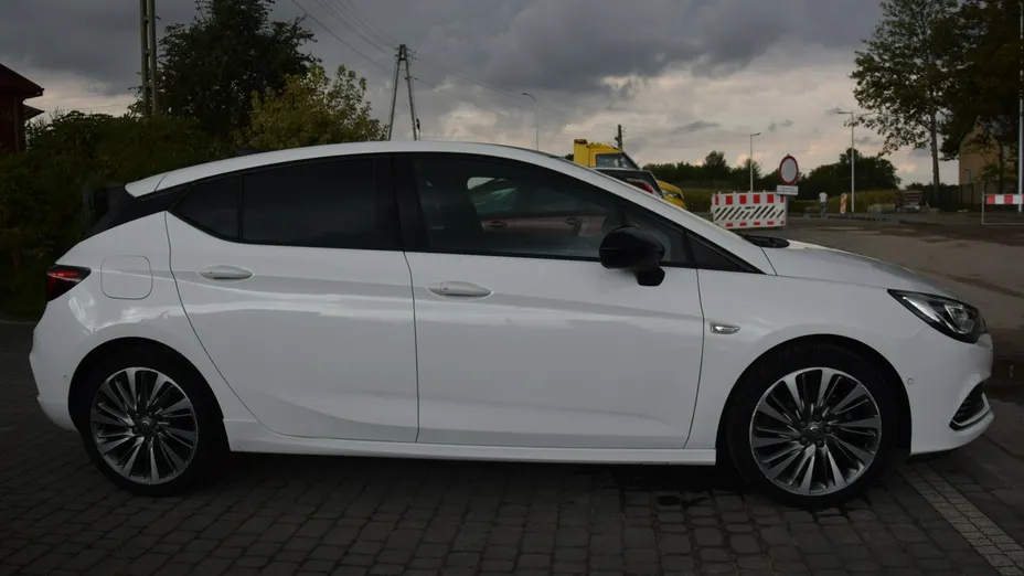 OPEL Astra -