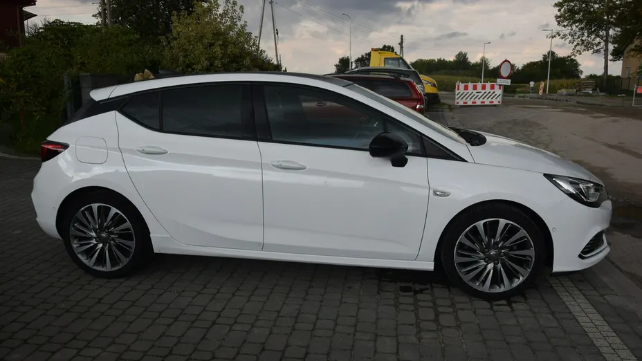 OPEL Astra -