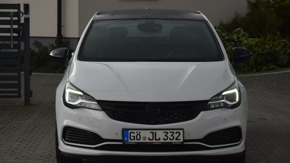 OPEL Astra -