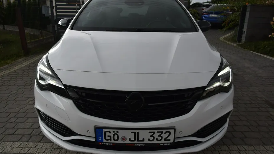 OPEL Astra -