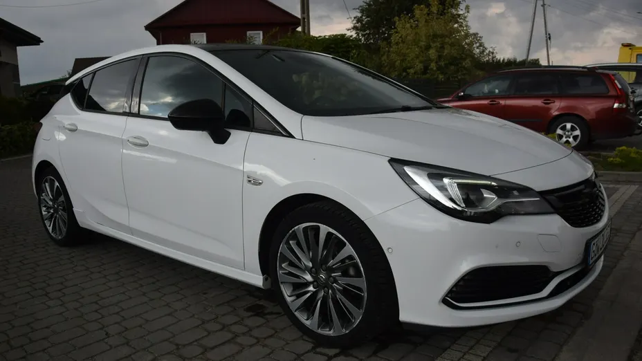 OPEL Astra -