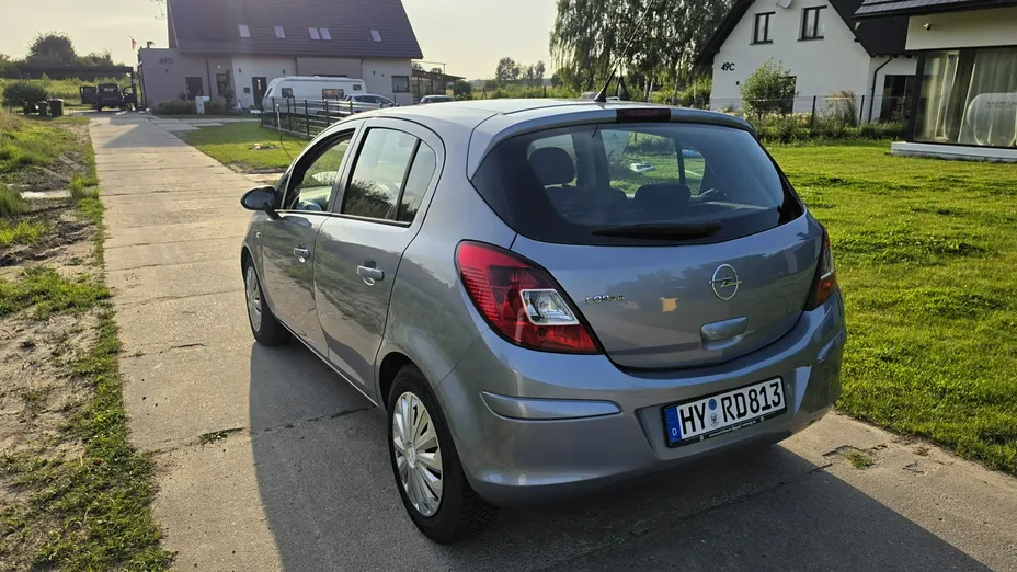 OPEL Corsa -